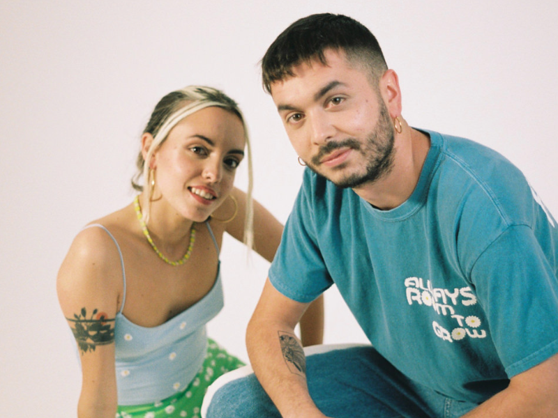 Els germans Júlia i Pau Serrasolsas, Ginestà